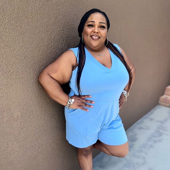 Spring Blue Cotton Sleeveless Romper - Picture 2 of 4